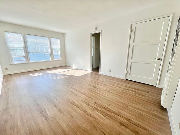 3rd image of 4640 N Banner Dr #4
