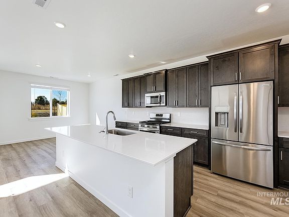 7th image of this home