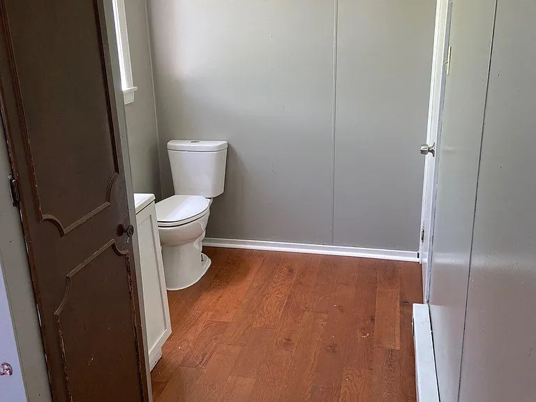 101 N George St #2 — Photo 5
