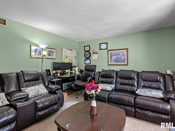 5th image of 1808 Hunter Ridge Dr