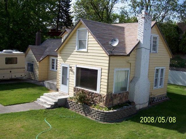 1st image of 721 SE 6th St