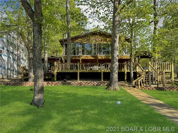 70 Turk Cir, Climax Springs, MO 65324