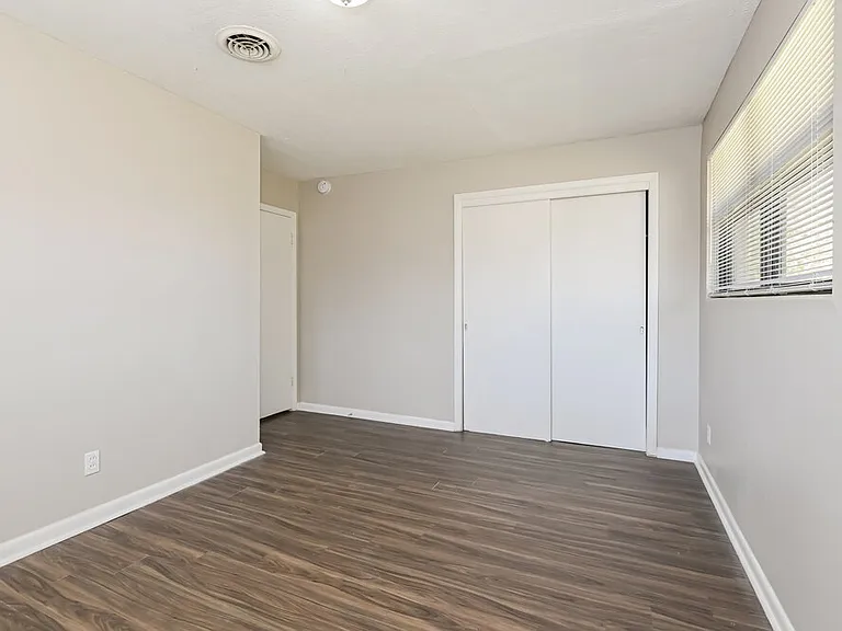3937 Rodby Dr — Photo 14