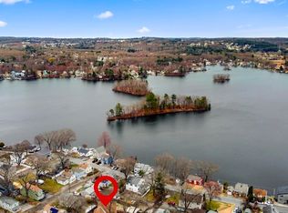 361 Lake Ave, Worcester, MA 01604