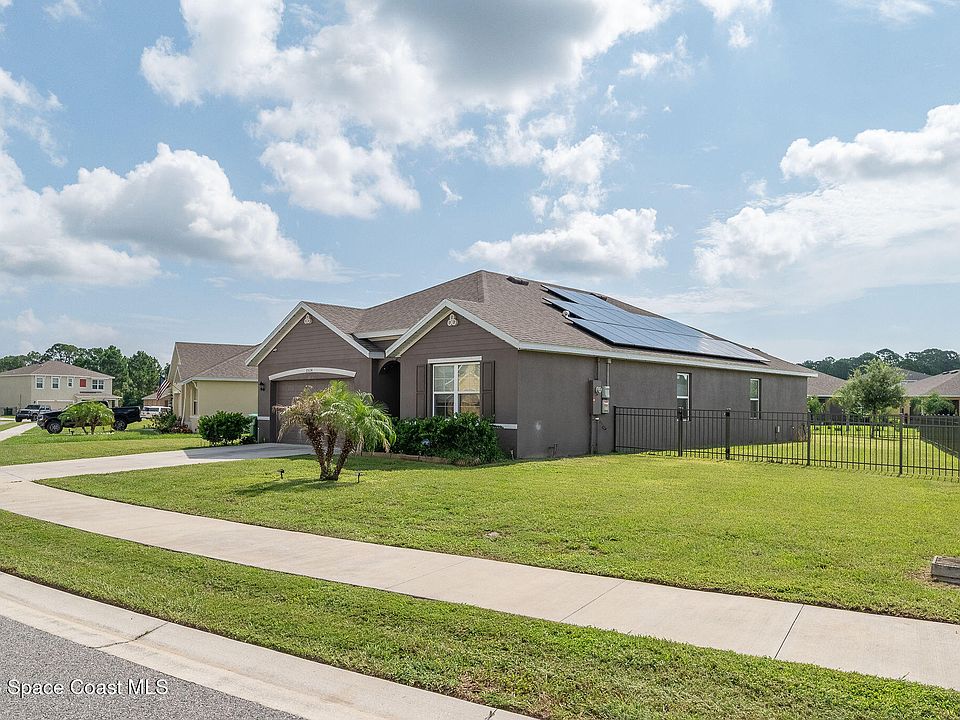 1st image of 3524 Sandhill Crane Cir