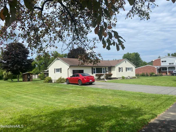 19 Chenaille Ter, North Adams, MA 01247