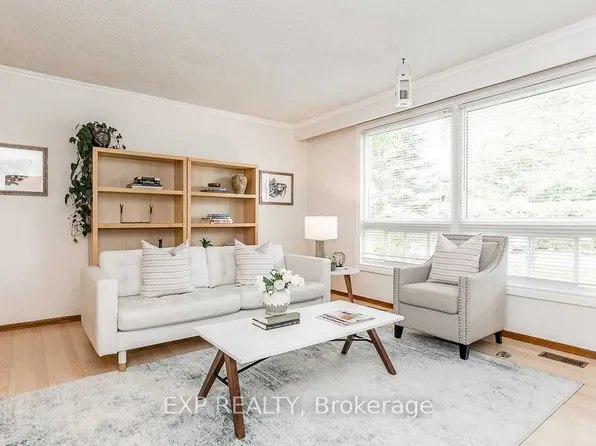 506 Duclos Point Rd, Georgina, ON L0E 1N0