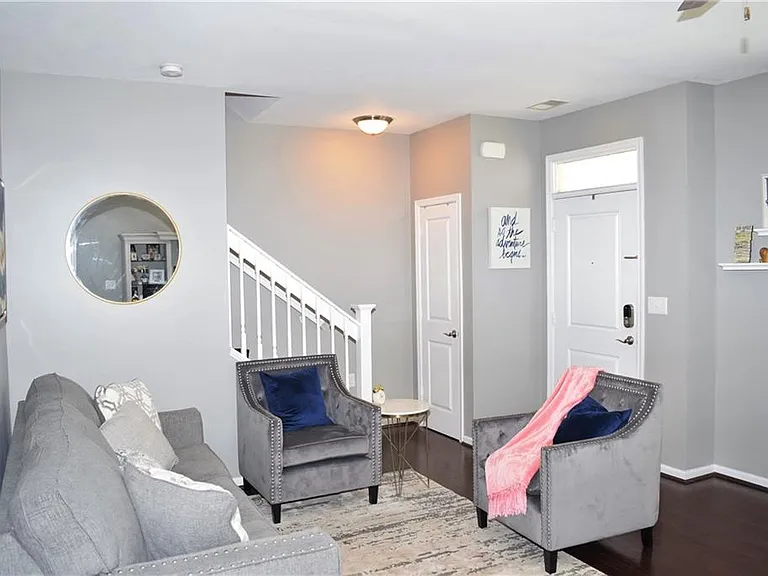 2449 Leytonstone Dr #64 — Photo 8