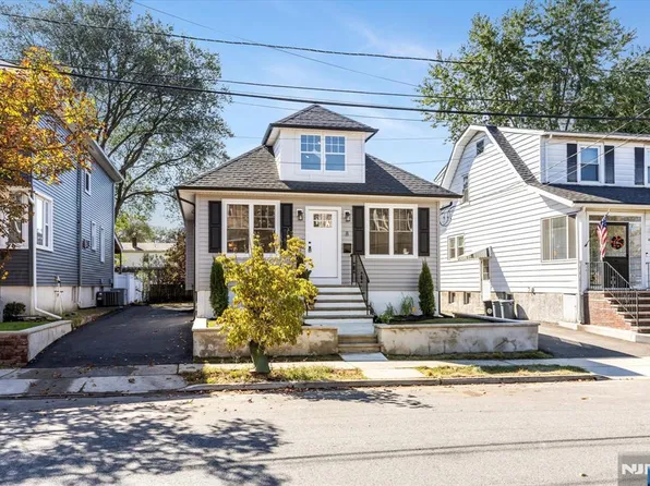 8 McKenzie Ave, East Rutherford, NJ 07073