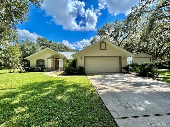 5705 N Brookgreen Dr, Crystal River, FL 34428