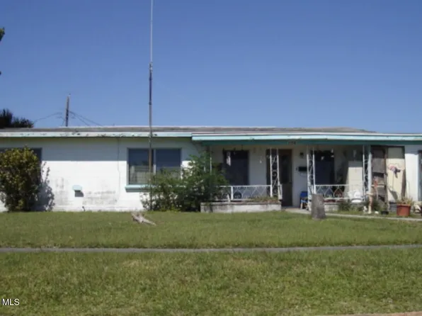 1156 Wilson St, Melbourne, FL 32935