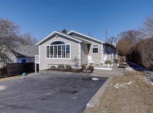 14 Withington Rd, Narragansett, RI 02882