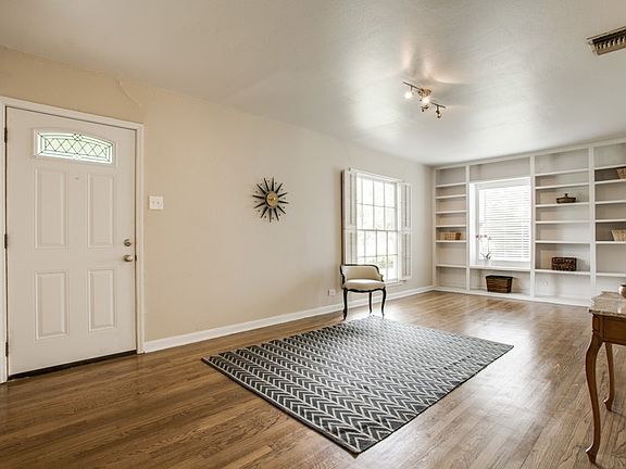 3rd image of 341 Irvington Dr
