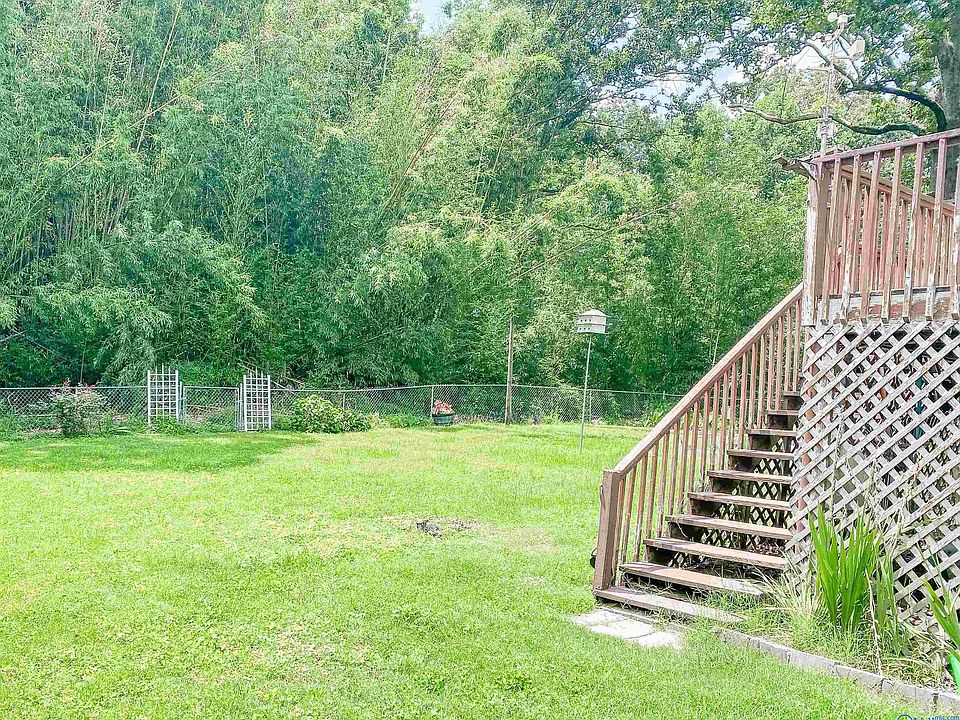 2nd image of 2551 Little Creek Rd NW