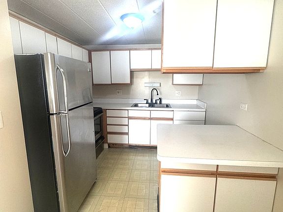 5th image of 1112 Westover Ln Unit 1B