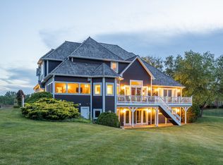 1624 Bull Valley Dr, Woodstock, IL 60098