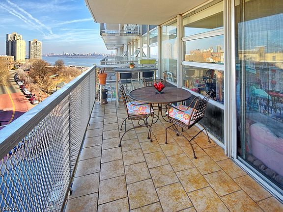 5th image of 6050 Blvd E #8F