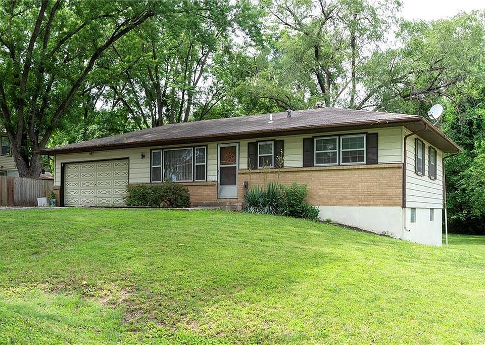 1st image of 7840 Ella Ave