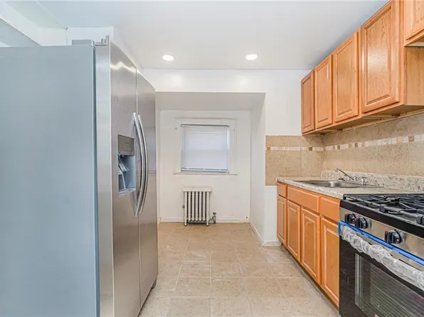 118-15 203rd Street image 14 of 25