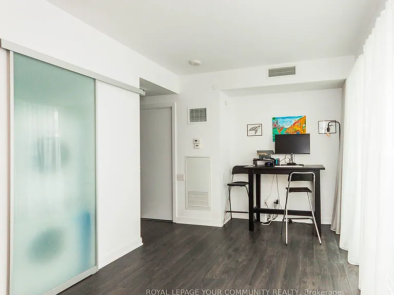 42 Charles St E #2610 — Photo 5
