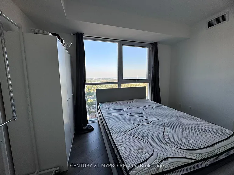 159 Wellesley St E #3403 — Photo 10