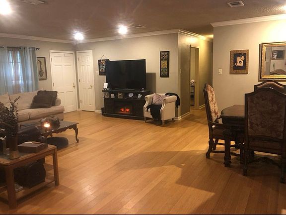 Living room / front entry