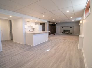 12 Milton Rd, Saint Catharines, ON L2P 3E8