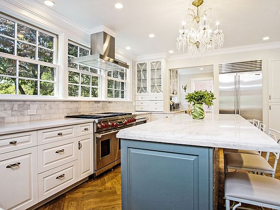 Imperial White Carrara marble