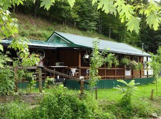 34 Steele Hollow Rd, Spencer, WV 25276