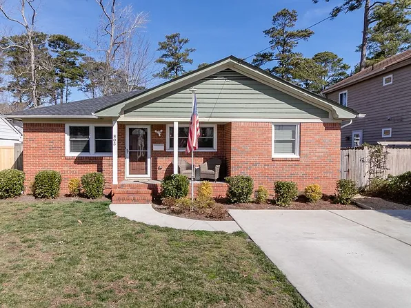 805 Goldsboro Ave, Virginia Beach, VA 23451
