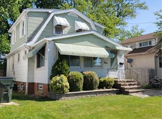 30315 Regent Rd, Wickliffe, OH 44092