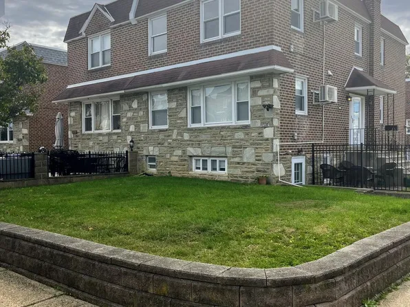 1700 Kendrick St, Philadelphia, PA 19152