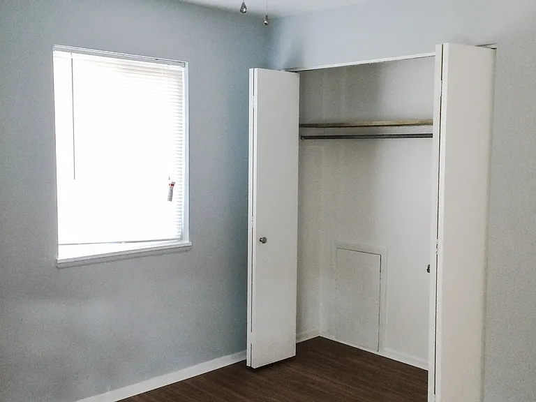 Eastlake Terrace 1 Bedroom Bedroom Closet