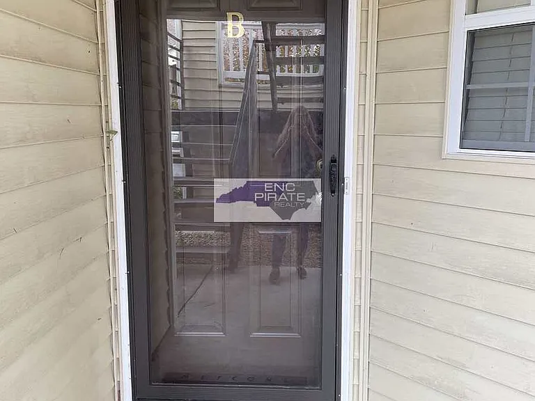 2936 B Mulberry Ln #1 — Photo 2