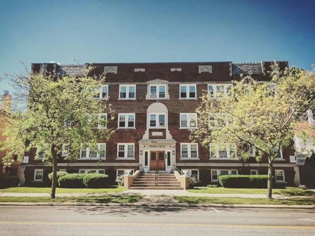 The Parkview Apartments — Photo 2