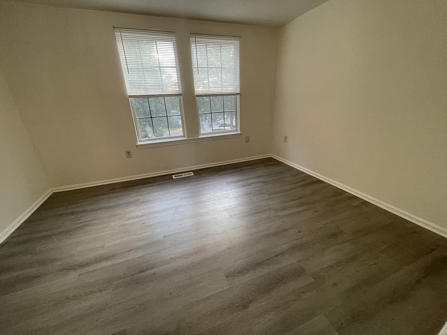 2 bed, 1260 sqft, $1,890 — Photo 2