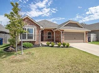 18508 Maidstone Ln, Edmond, OK 73012