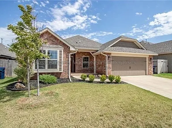 18508 Maidstone Ln, Edmond, OK 73012