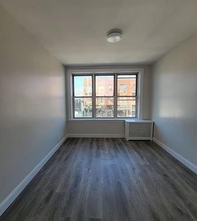 4th image of 703 Kings Hwy #2F
