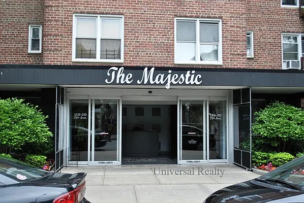 Sold by Universal Realty Group | media 14