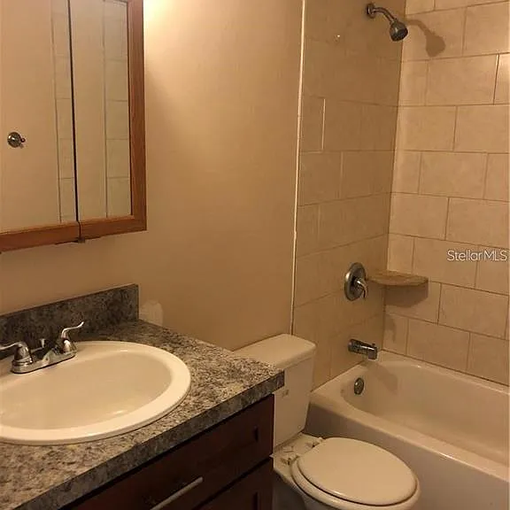 290 Flower Ln #11 — Photo 2