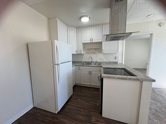 3rd image of 6106-6176 Beadnell Way #8
