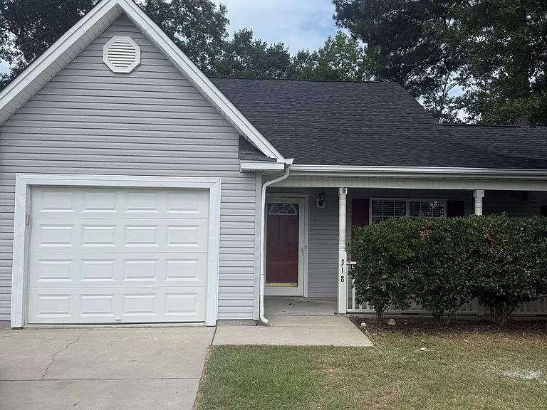 318 Worthington Cir — Photo 1