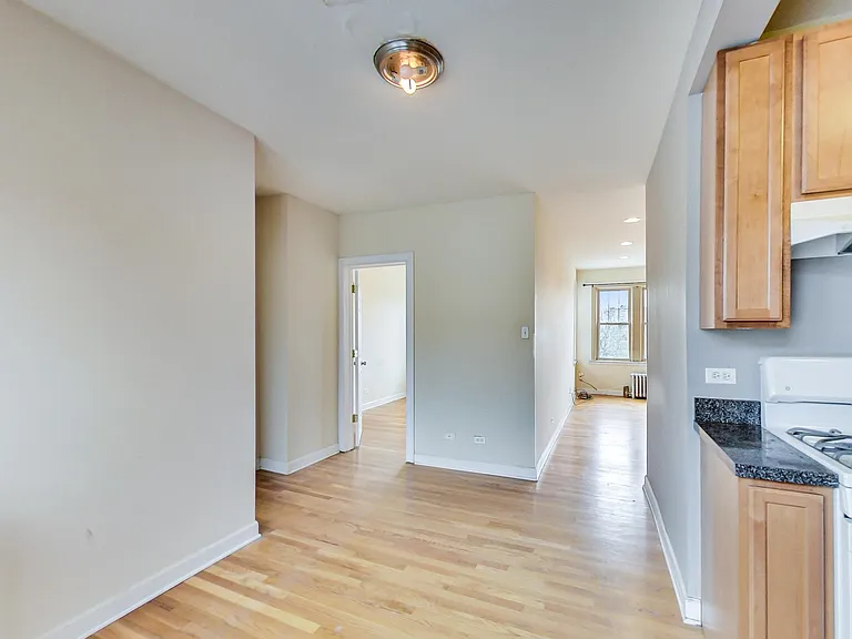1904 W Farwell Ave #2 — Photo 4
