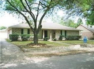10610 Inwood Dr, Houston, TX 77042