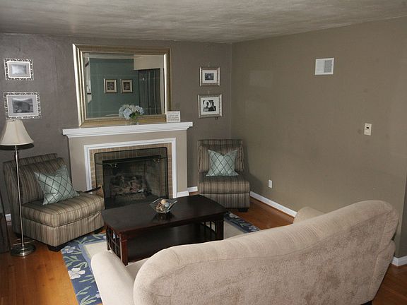2nd image of 7125 S Villanova Dr