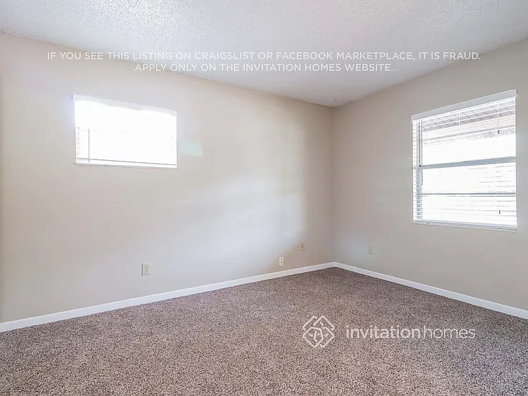 409 S Hawthorn Cir — Photo 10