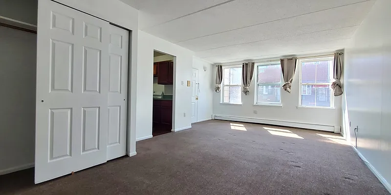 Rented by Compass | media 12