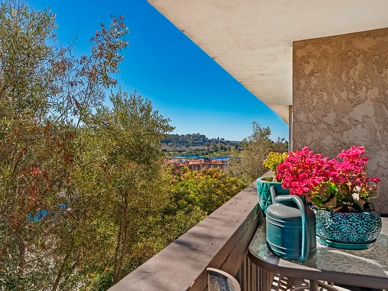 6406 Friars Rd #338 — Photo 14