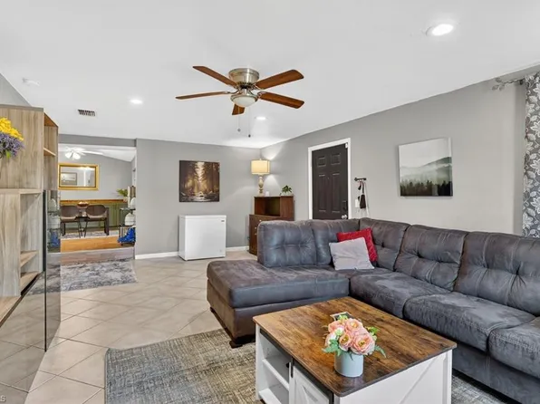 4261 Elwood RD, FORT MYERS, FL 33908